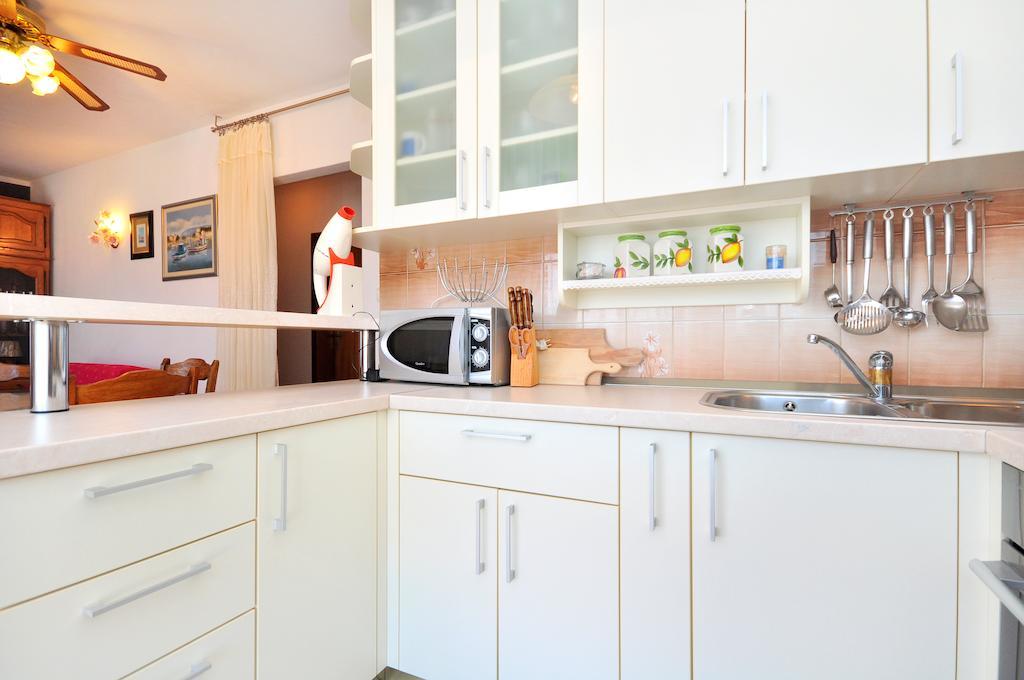 Apartments Sakal Trogir Room photo