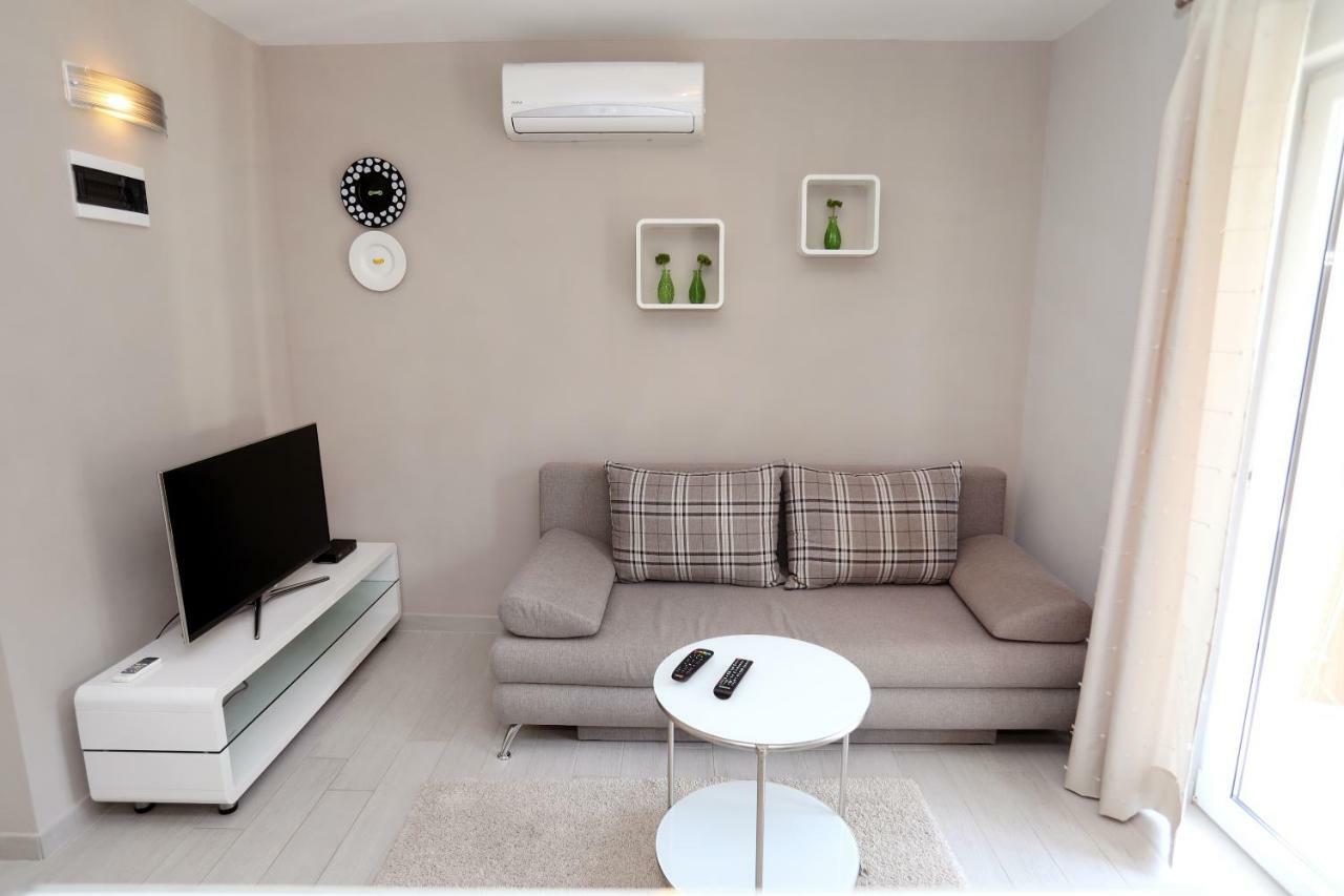 Apartments Sakal Trogir Exterior photo